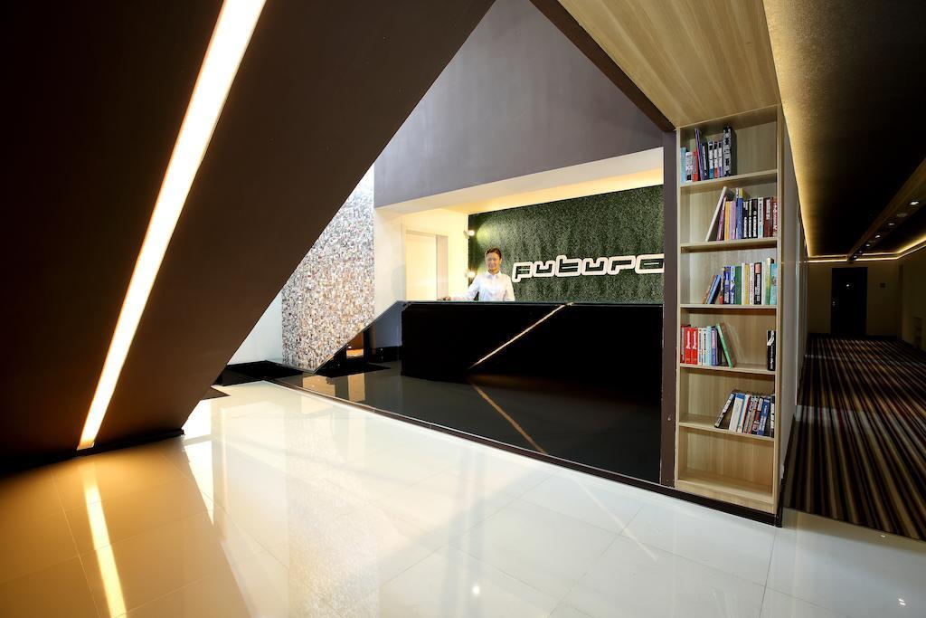 Futuro Hotel בישקק מראה חיצוני תמונה