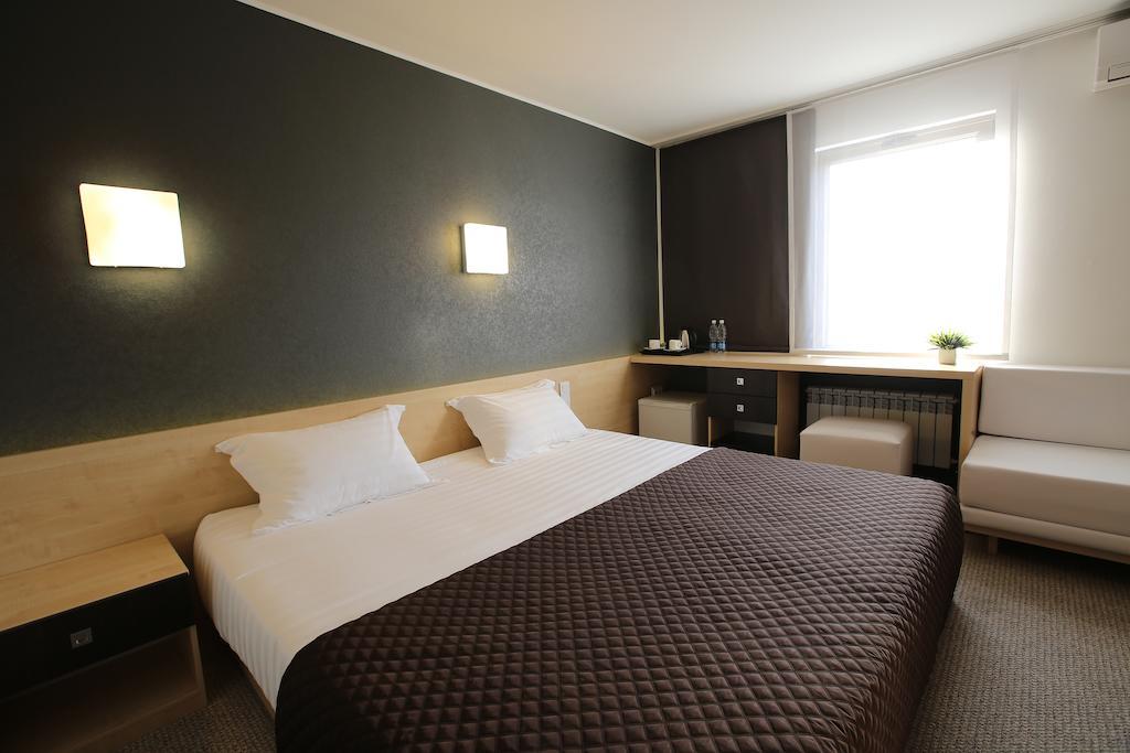 Futuro Hotel בישקק חדר תמונה