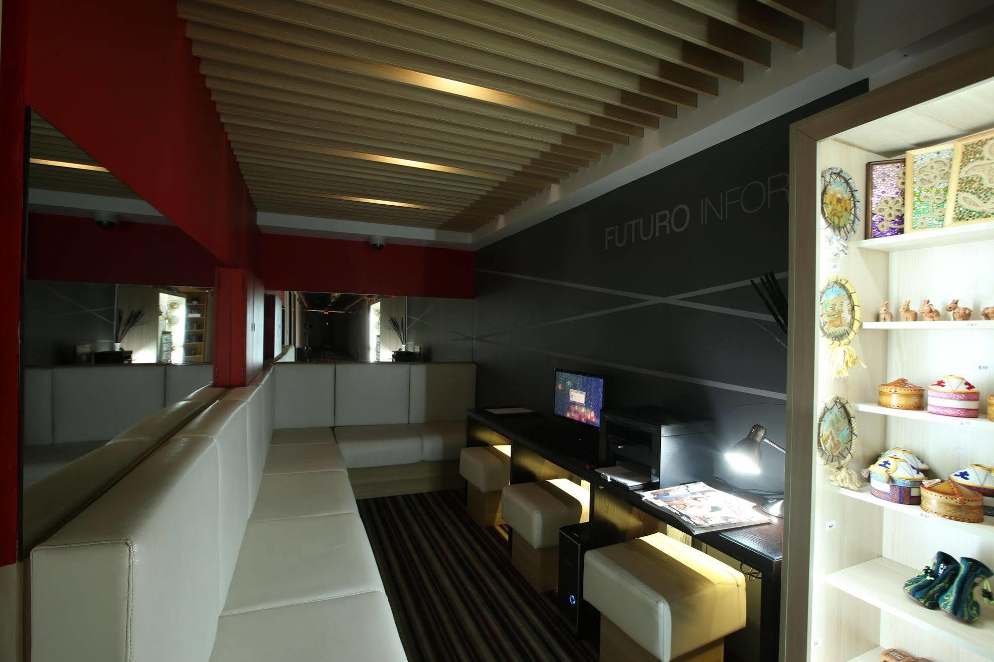 Futuro Hotel בישקק מראה חיצוני תמונה